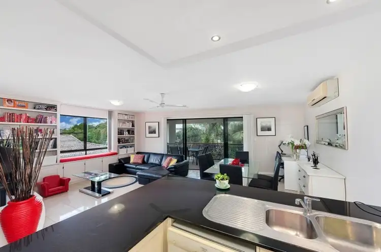 22/349-351 Lake Street, Cairns North QLD 4870