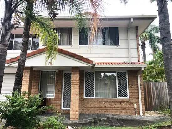 75/33 Edmund Rice Drive Southport