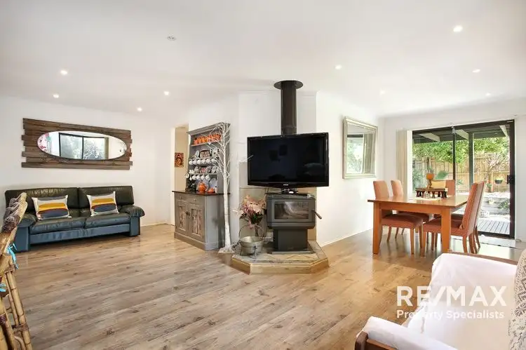 Sixth view of Homely house listing, 8 Briar Hurst Avenue, Dandenong North VIC 3175