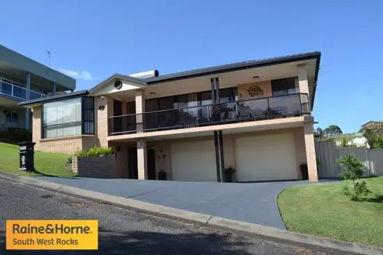 20 Salmon Circ, South West Rocks NSW 2431