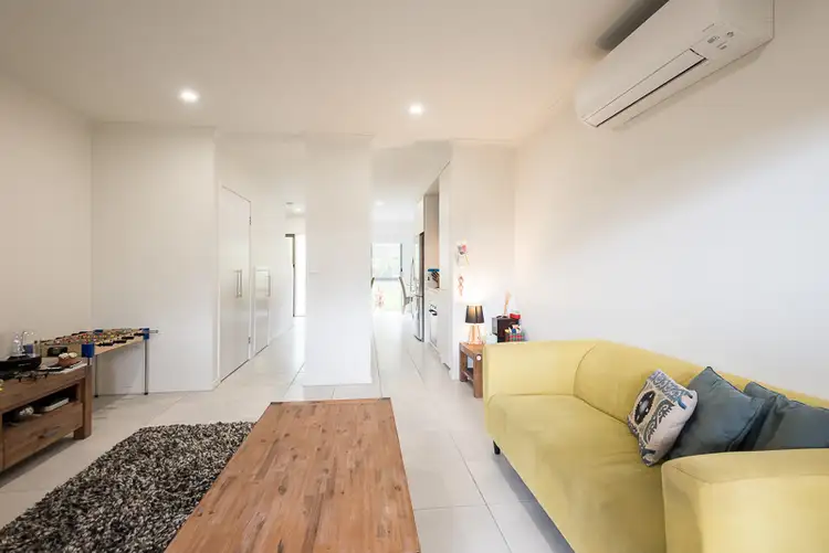 25 Hayman La, Meridan Plains QLD 4551