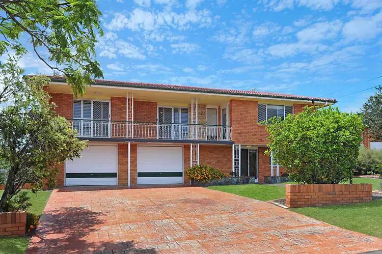 Second view of Homely house listing, 5 Lorinya Street, Mansfield QLD 4122