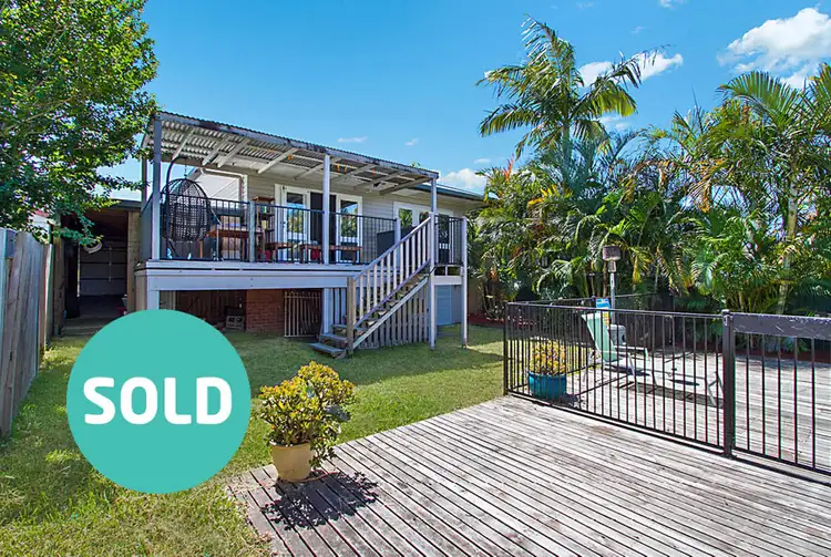7 Vernon Avenue, Labrador QLD 4215