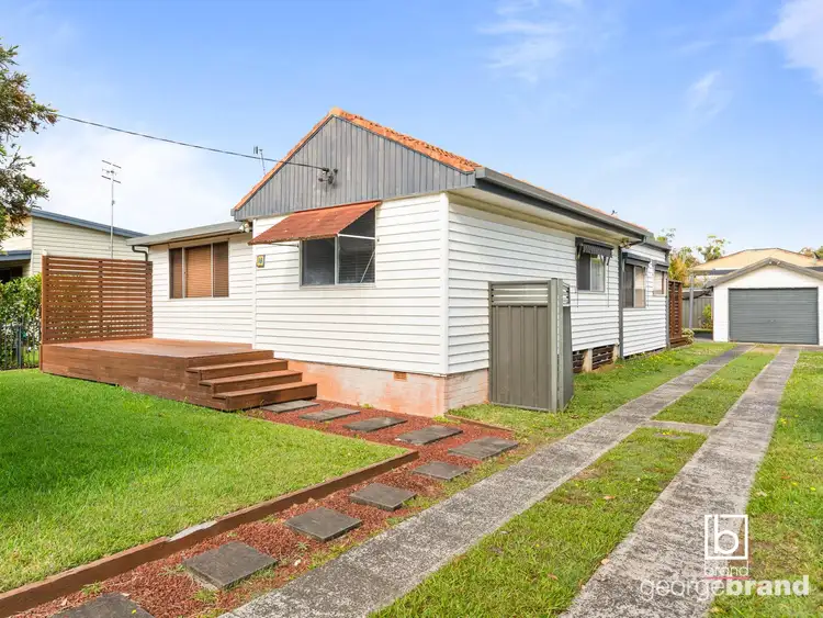 Main view of Homely house listing, 18 Laguna Parade, Berkeley Vale NSW 2261