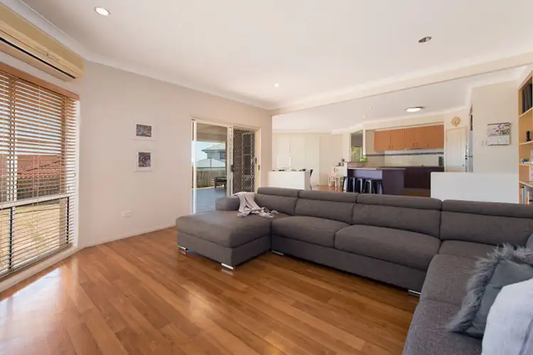 Second view of Homely house listing, 32 Eastwood Drive, Mansfield QLD 4122