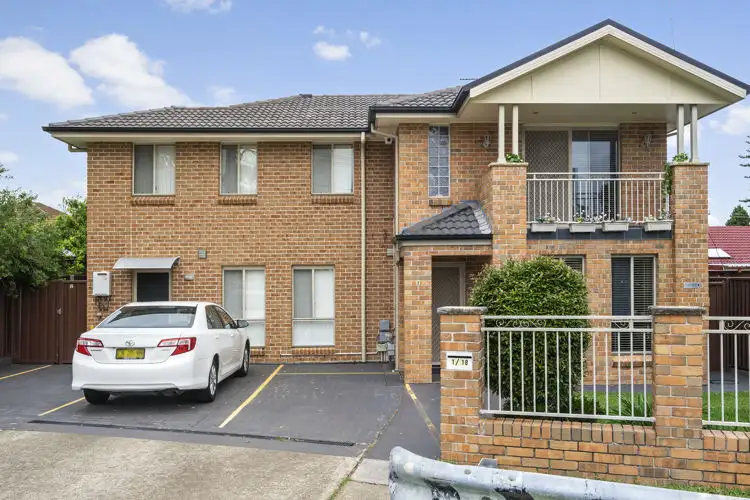 2/18 Sydney Street, Blacktown NSW 2148