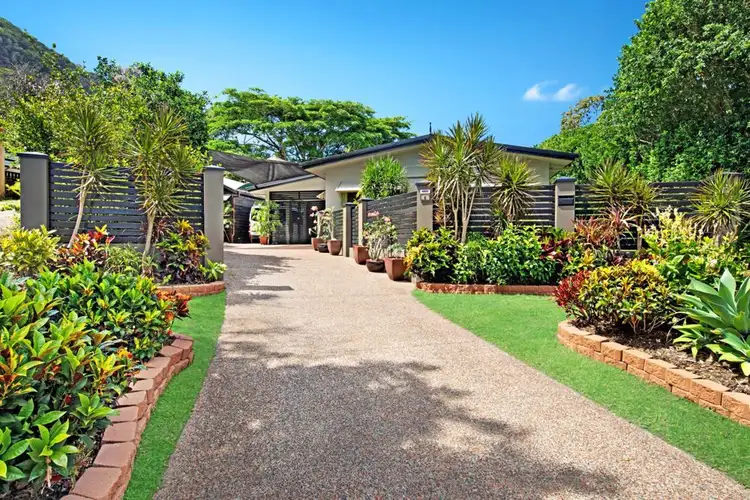 6 Nero Close, Mooroobool QLD 4870