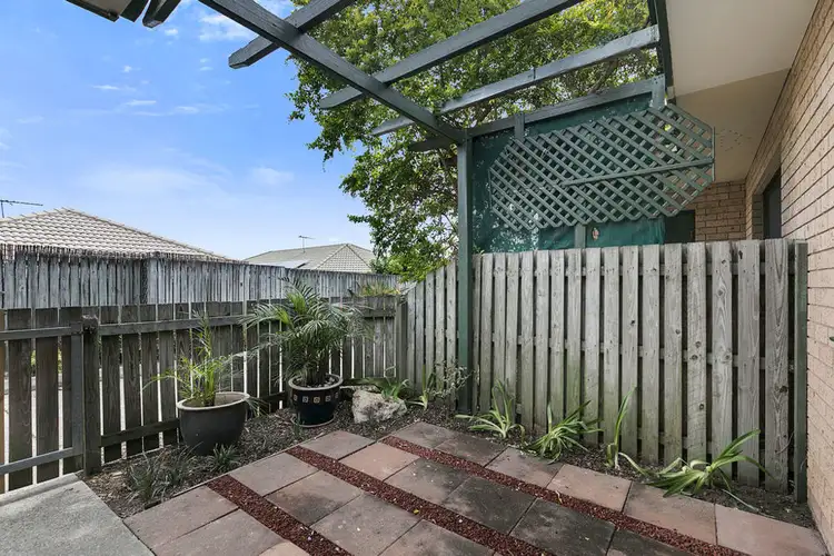 Fourth view of Homely villa listing, 9/2018 Wynnum Road, Wynnum West QLD 4178