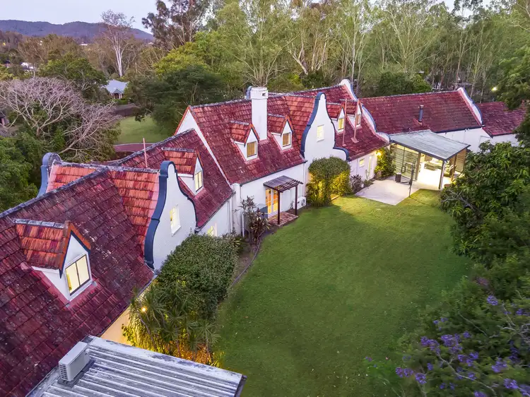2 Tangy Street, Brookfield QLD 4069