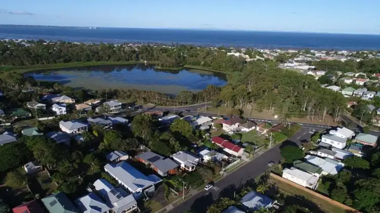 46 Connaught Street, Sandgate QLD 4017