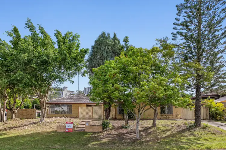 9 Le Grand Street (14 Omeo Street), Macgregor QLD 4109