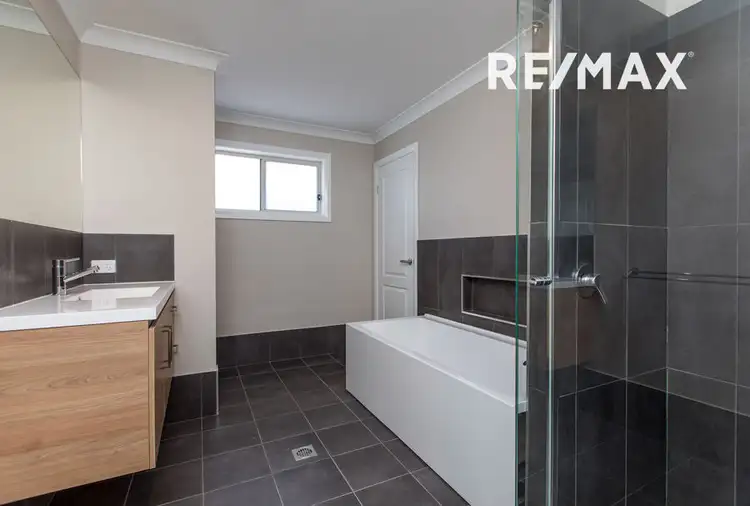 Sixth view of Homely house listing, 1/15 Muttama Parade, Gobbagombalin NSW 2650
