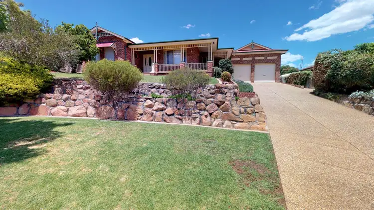 5 Wandoo Place, Bourkelands NSW 2650