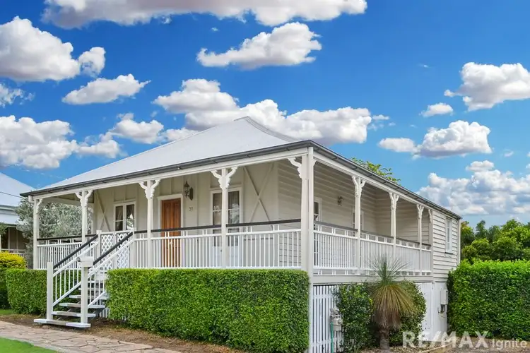 38 Cribb Street, Sadliers Crossing QLD 4305
