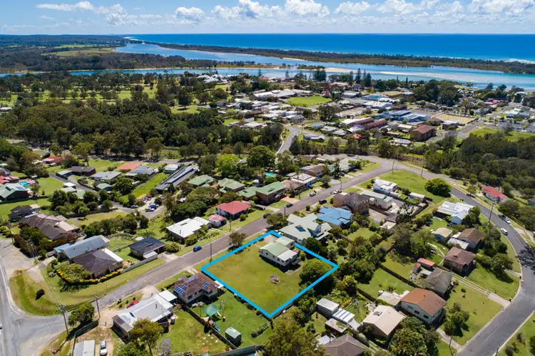 5 Newry Street, Urunga NSW 2455