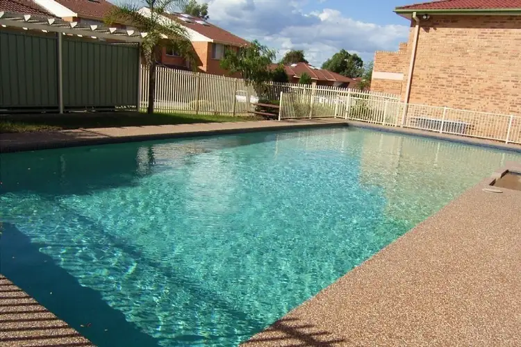 2/5 Tenby Street, Blacktown NSW 2148