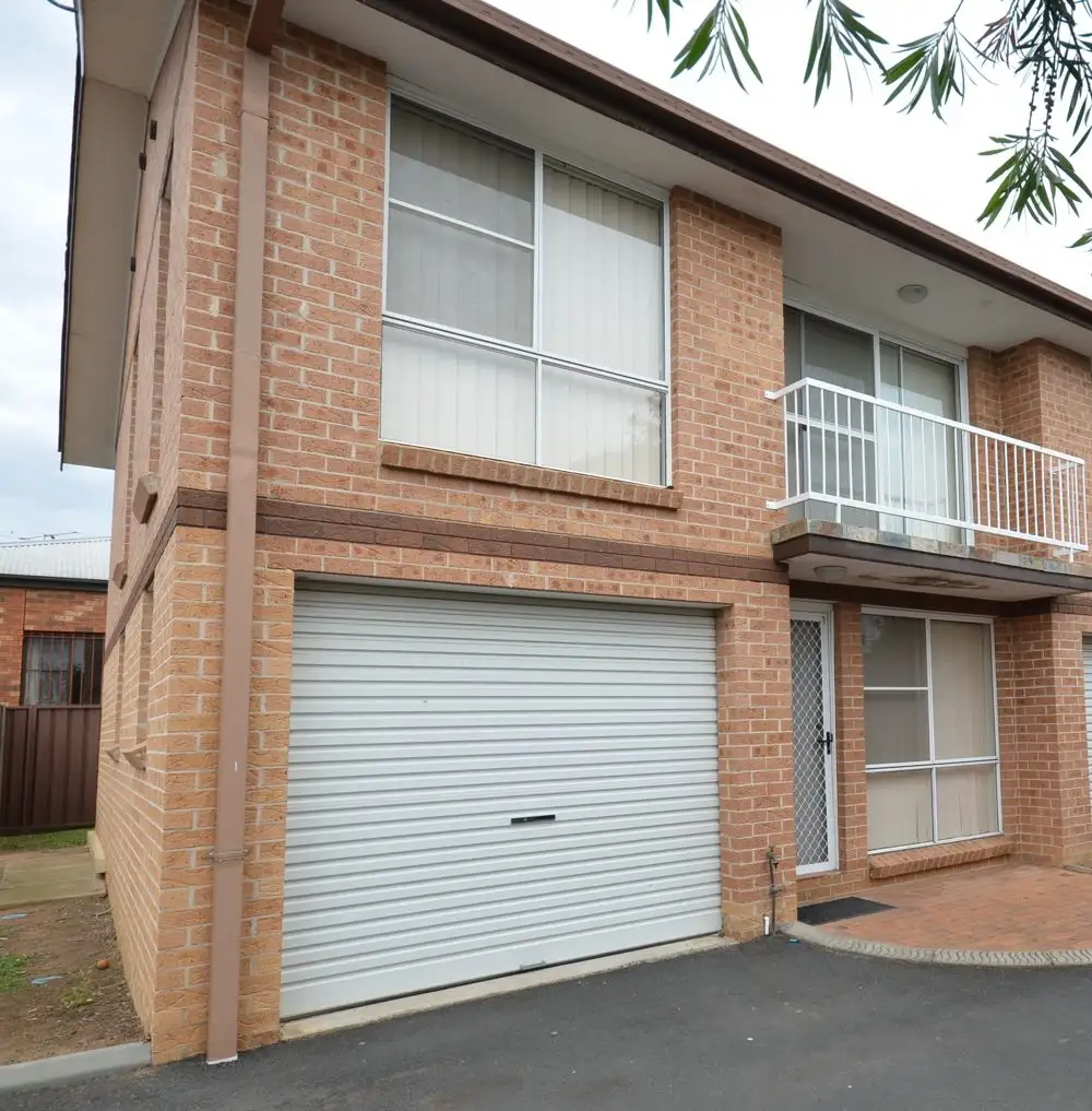 Main view of Homely townhouse listing, 4/26 Anne Street, South Tamworth NSW 2340