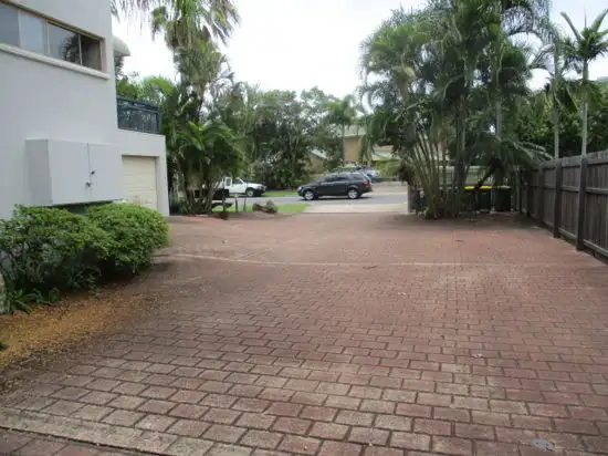 Third view of Homely unit listing, Unit 2/3 Beach Road, Pialba QLD 4655