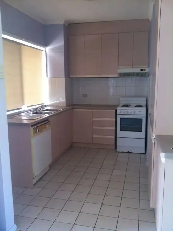 Sixth view of Homely unit listing, Unit 2/3 Beach Road, Pialba QLD 4655