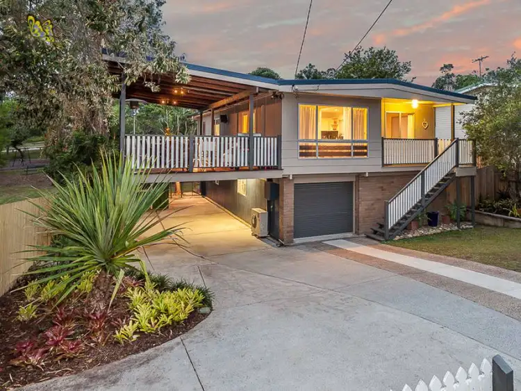 15 Venetia Street, Stafford Heights QLD 4053