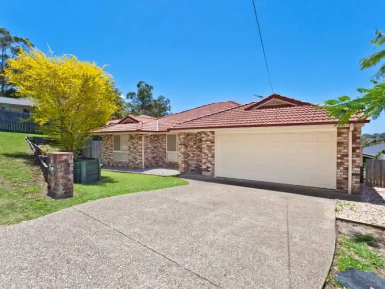18 Walkers Road, Everton Hills QLD 4053