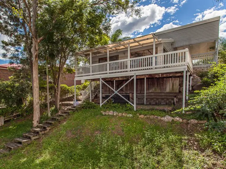 1098 South Pine Road, Everton Hills QLD 4053