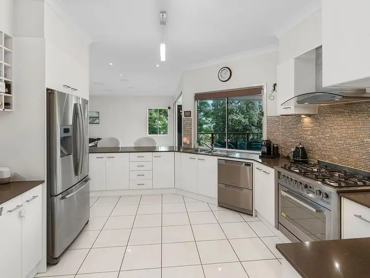 13 Leith Street, Carina QLD 4152