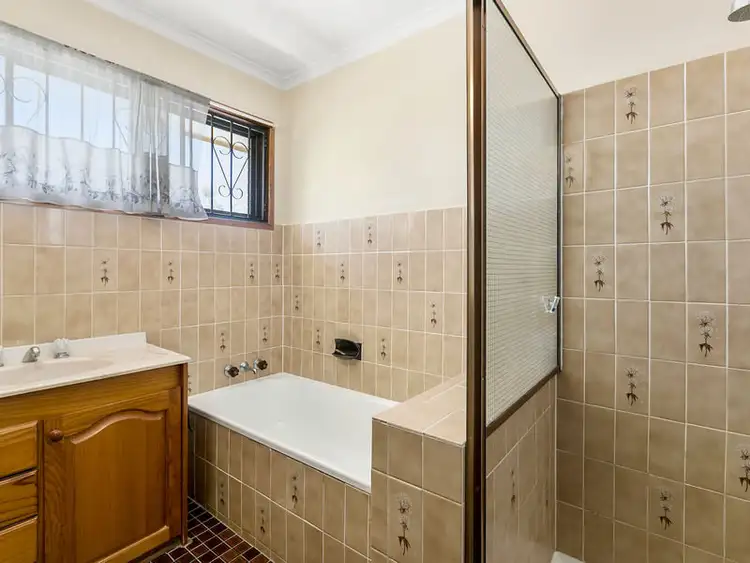 Sixth view of Homely house listing, 20 Modred Street, Carindale QLD 4152