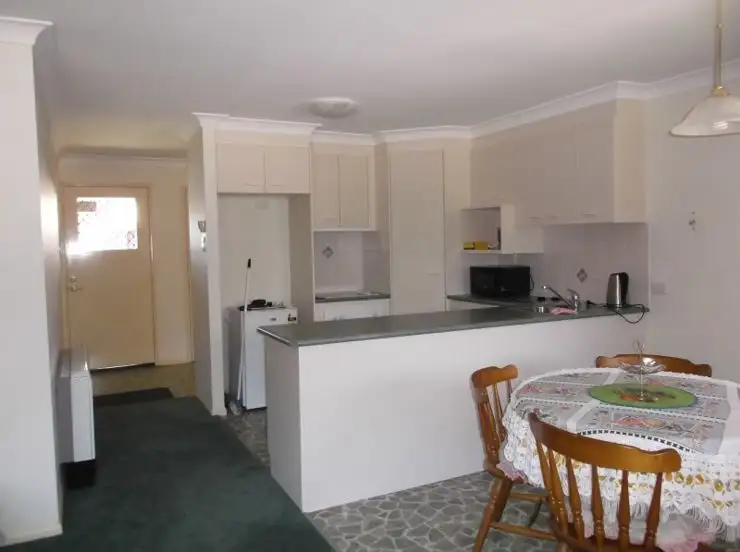 Second view of Homely unit listing, 4/23 Granite Street, Stanthorpe QLD 4380