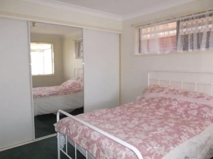 Seventh view of Homely unit listing, 4/23 Granite Street, Stanthorpe QLD 4380