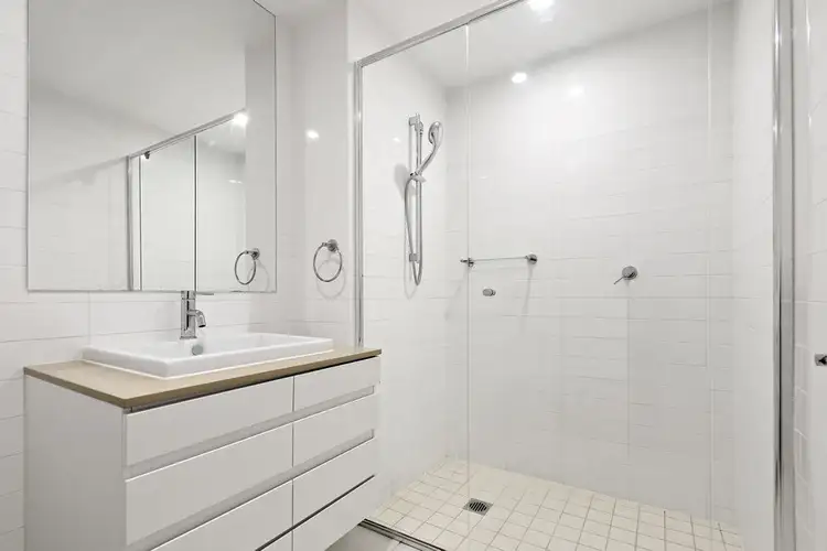 Fifth view of Homely unit listing, 4087/37c Harbour Road, Hamilton QLD 4007