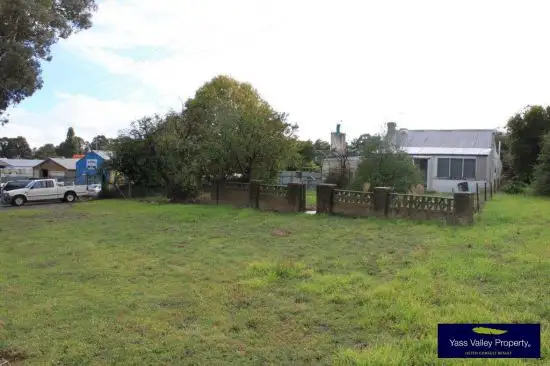 24 Waroo Road, Yass NSW 2582