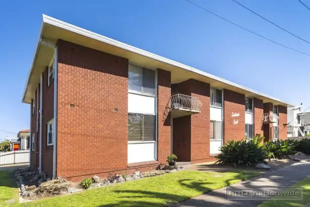 Main view of Homely unit listing, 1/44 Veda Street, Hamilton NSW 2303