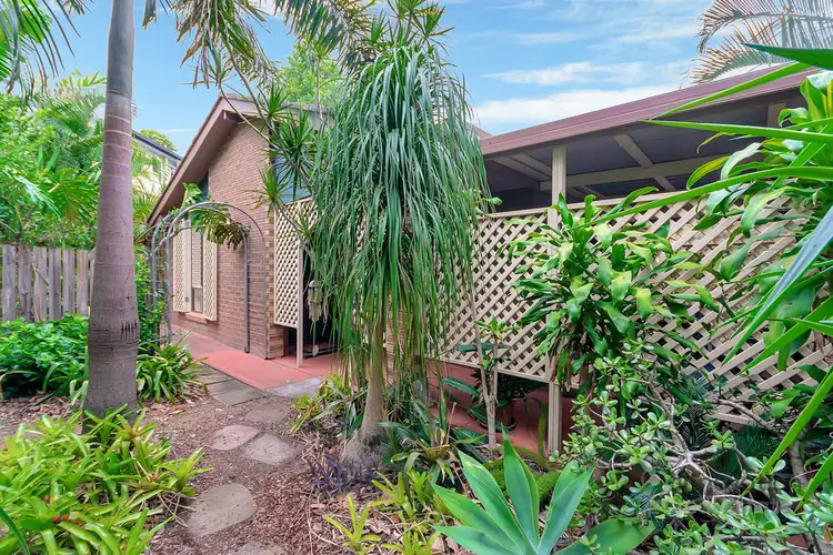 8 Hazelton St, Riverhills QLD 4074