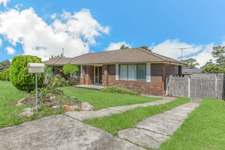30 Bimbadeen Avenue, Bradbury NSW 2560