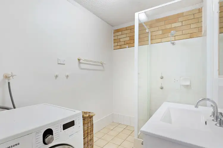 Fifth view of Homely unit listing, 2/18 Akeringa Place, Mooloolaba QLD 4557