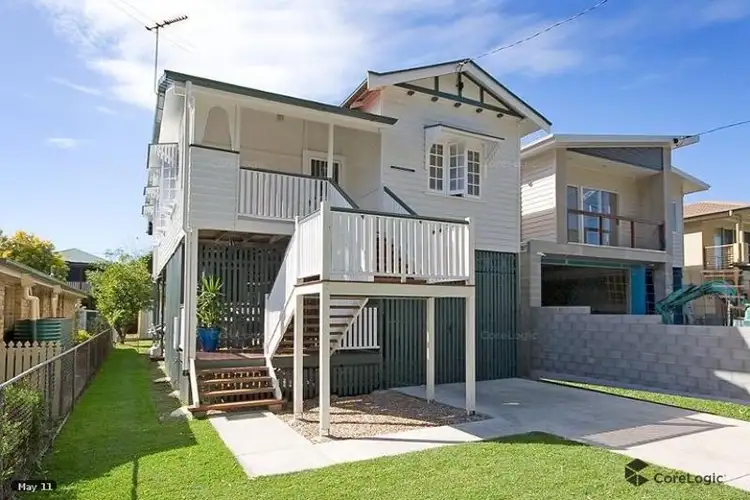 60 Lower Brighton Terrace, Sandgate QLD 4017