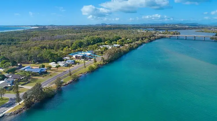11 Fingal Road, Fingal Head NSW 2487