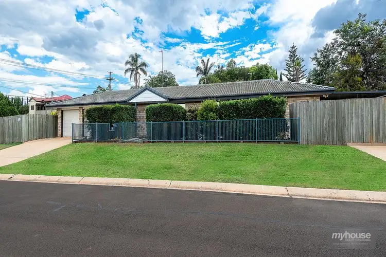 2 Baird street, Kearneys Spring QLD 4350