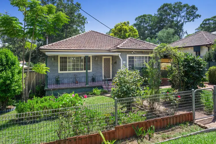 13 Binya Street, Pendle Hill NSW 2145