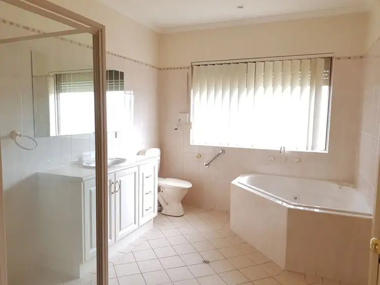 Seventh view of Homely house listing, 40 Tumbella Drive, Murray Bridge SA 5253