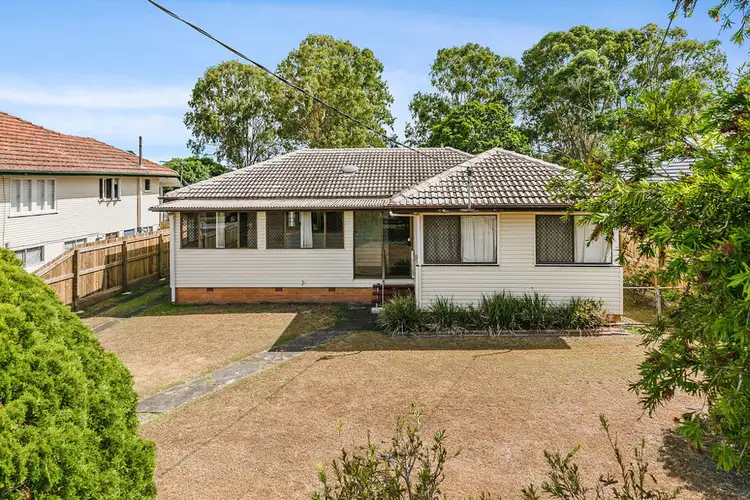 57 Sandy Camp Rd, Wynnum QLD 4178