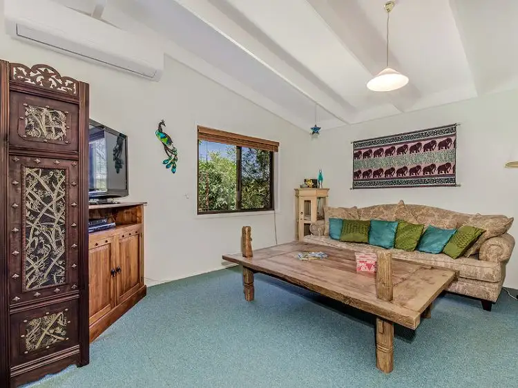 17 Ensbey Road, Flaxton QLD 4560
