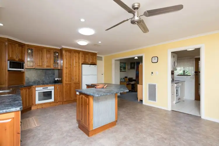Fifth view of Homely house listing, 3 Tamar Court, Mount Gambier SA 5290