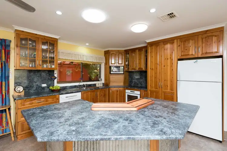 Seventh view of Homely house listing, 3 Tamar Court, Mount Gambier SA 5290