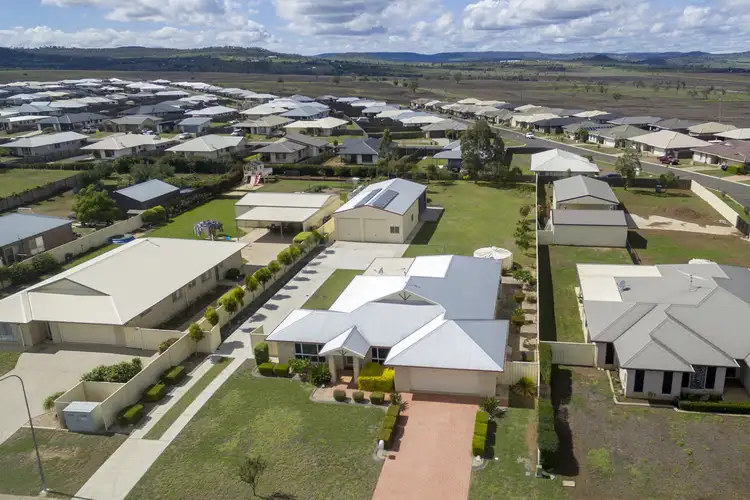 26 Wellington Street, Wyreema QLD 4352