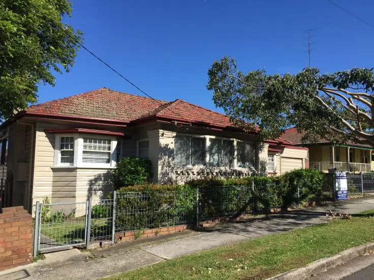 2 Tourle Street, Mayfield NSW 2304