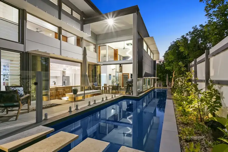 7 Lake Edge Drive, Noosa Heads QLD 4567