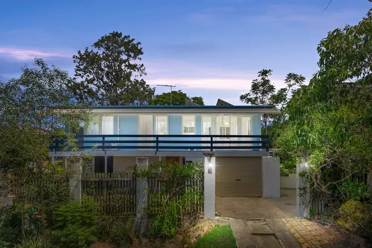 8 Gordon Road, Ferny Hills QLD 4055