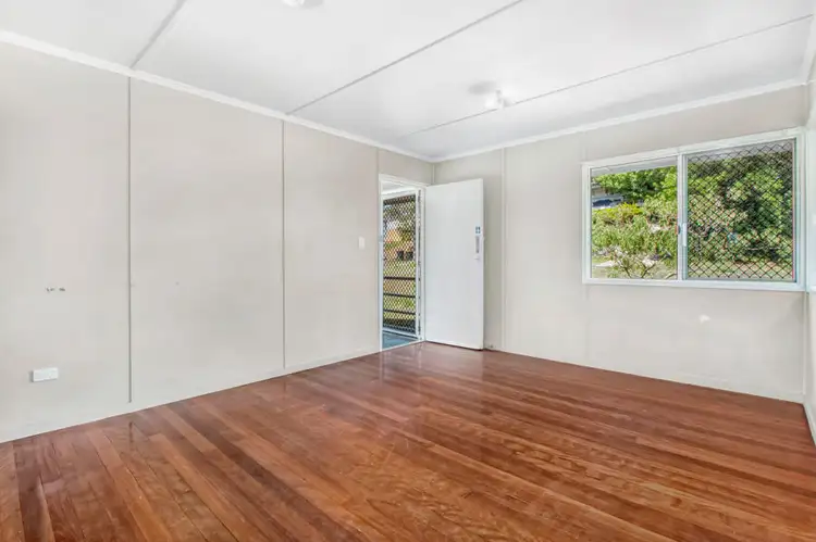 Sixth view of Homely house listing, 4 Trochus Street, Mansfield QLD 4122